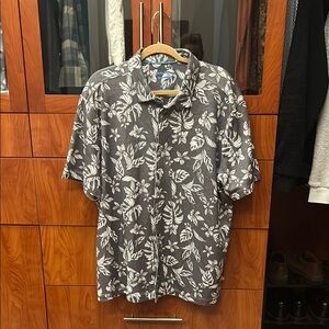 Tommy Bahama Gray and White Casual Button Down Shirt